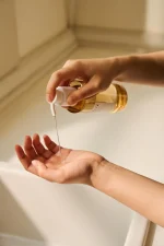 SKIN1004 Madagascar Centella Light Cleansing Oil 200ml | Gentle Oil Cleanser for Face, Korean Facial Cleanser, Double Cleansing - Image 5