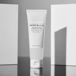 SKIN1004 centella tone brightening cleanser with niacinamide for exfoliating and improving skin tone