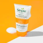 Simple Protect N Glow Vitamin C Glow Facial Wash 150ml - Image 2