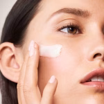 Bobbi Brown Vitamin Enriched Face Base with shea butter hyaluronic acid and vitamins for hydration care