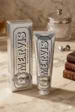 Marvis whitening mint toothpaste for removing stains whitening teeth and long lasting freshness